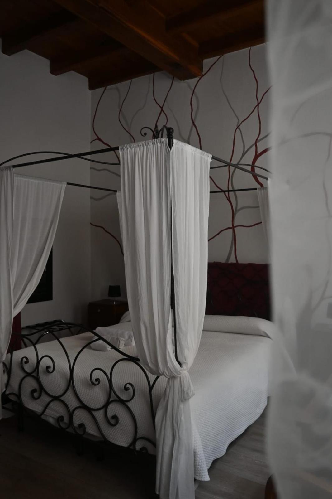 Domus Aurea Bed & Breakfast Saluzzo Dış mekan fotoğraf
