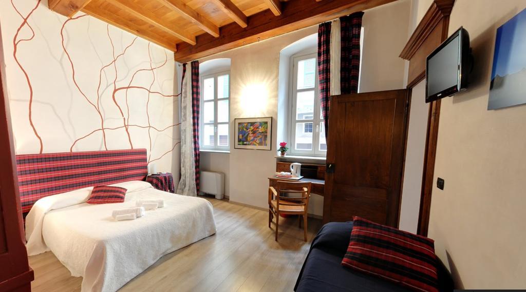 Domus Aurea Bed & Breakfast Saluzzo Dış mekan fotoğraf